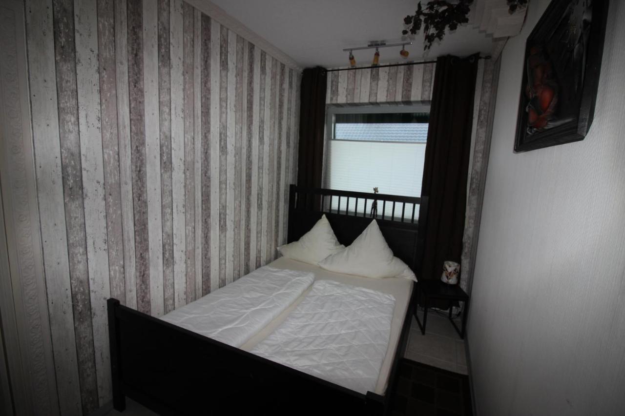 Haus Abbi, Ferienwohnung Mit Schwimmbad Hage Extérieur photo